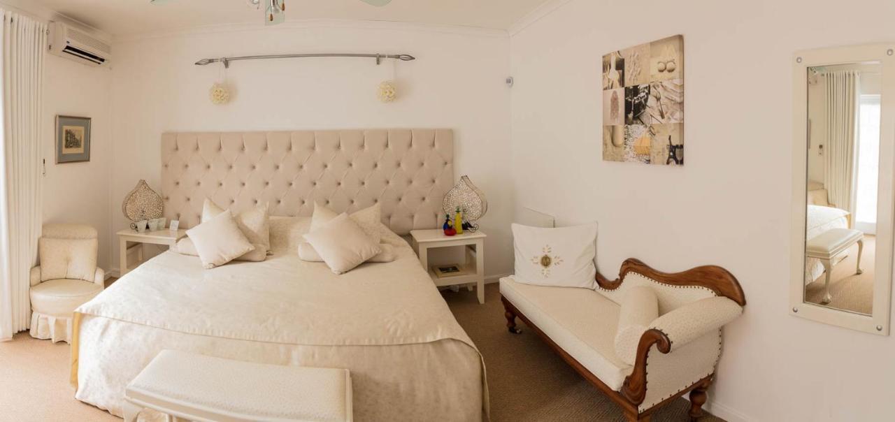 Church Hills Boutique Accommodation Riebeek-West ภายนอก รูปภาพ